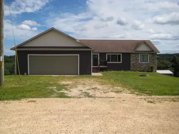 24706 Sunset Ridge LANE, Eastman, WI 54626