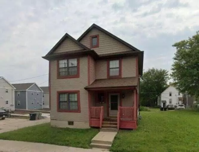 2140 N 27th STREET, Milwaukee, WI 53208