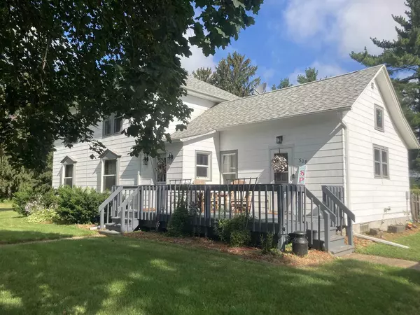 308 W Main St, Camp Douglas, WI 54618