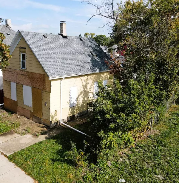 Racine, WI 53403,1907 Clark STREET