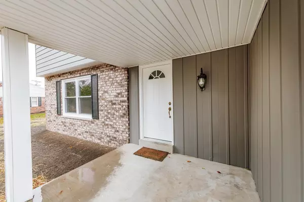 Glendale, WI 53217,439 W Mall ROAD