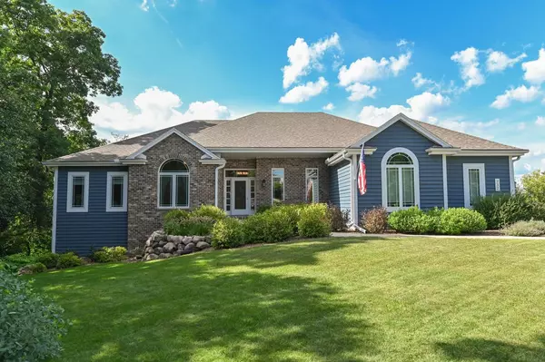 732 River Reserve DRIVE, Hartland, WI 53029