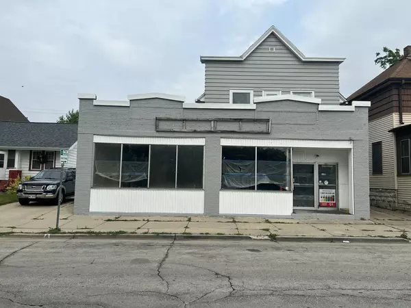 1568 S 81st STREET, West Allis, WI 53214