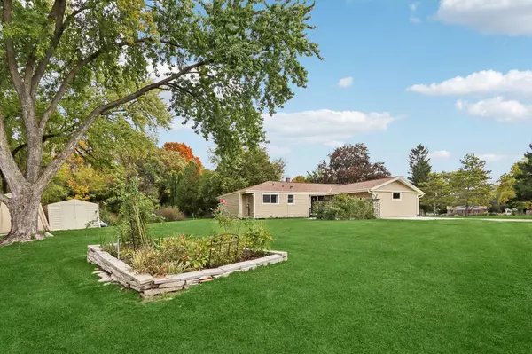 Hartland, WI 53029,901 Anton ROAD