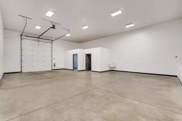 La Crosse, WI 54603,1638 La Crescent STREET #SUITE D