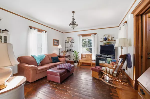 East Troy, WI 53120,2872 Edwards STREET