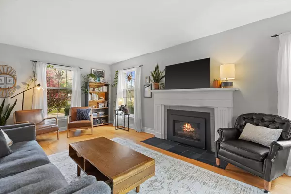 Wauwatosa, WI 53226,9515 Ridge BOULEVARD