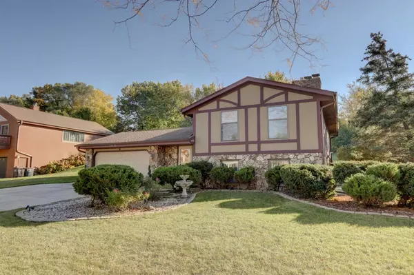 10939 W Coronado COURT, Franklin, WI 53132