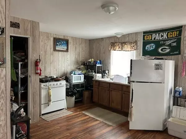Minocqua, WI 54548,8444 Mast DRIVE