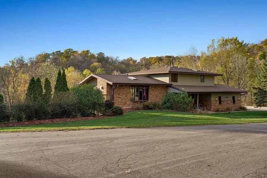 N6061 Summerglow TRAIL, Onalaska, WI 54650