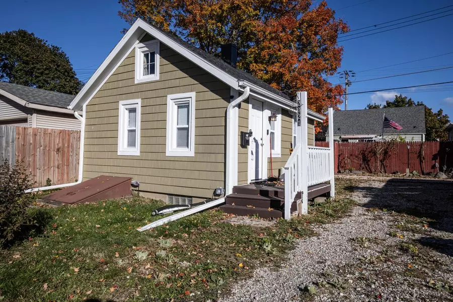 2021 Jay Eye See AVENUE, Racine, WI 53403