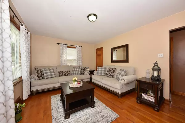 Milwaukee, WI 53215,3137 S 19th STREET