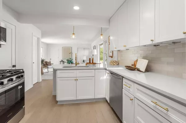 Brookfield, WI 53005,2285 N 166th STREET