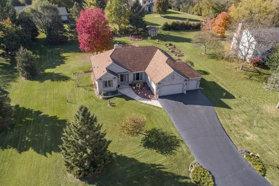 W367S9725 Charnwood LANE, Eagle, WI 53119