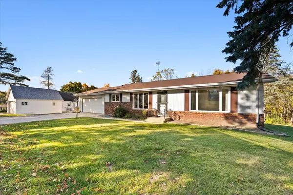 W4414 South STREET, Hingham, WI 53031