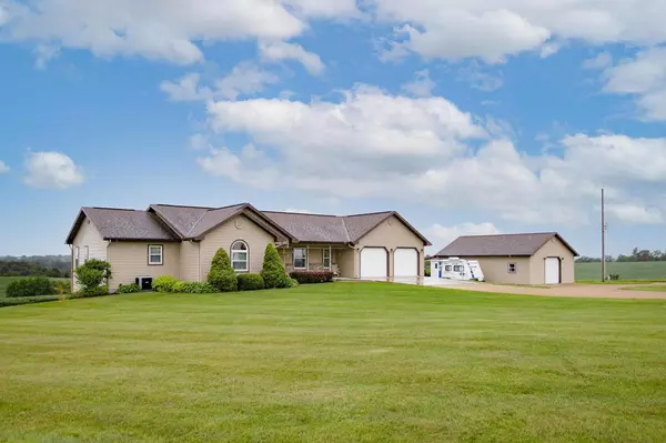 Mineral Point, WI 53565,17013 King Rd