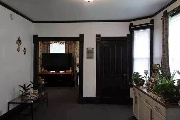 Milwaukee, WI 53215,3107-3109 W Scott STREET