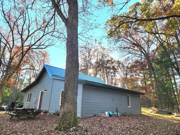 Neillsville, WI 54456,N1057 Borglin AVENUE