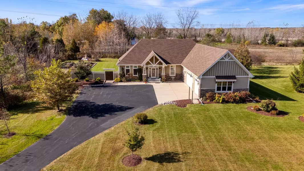 1935 Blacksmith ROAD, Cedarburg, WI 53012