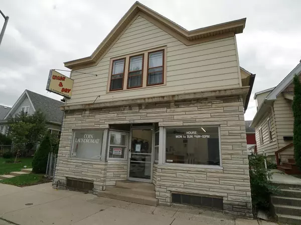 5523 W Burnham STREET #Lower/Upper, West Allis, WI 53219