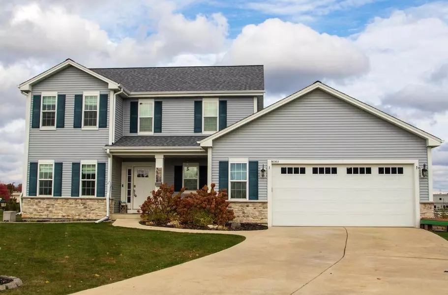 N7963 Forest DRIVE, Ixonia, WI 53036