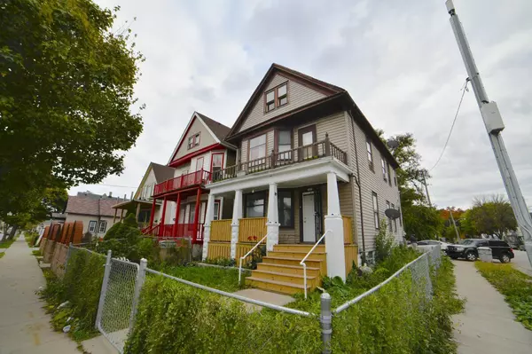 1835 W Burnham STREET, Milwaukee, WI 53204