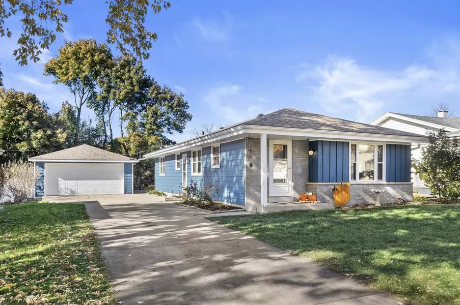 333 N 120th STREET, Wauwatosa, WI 53226