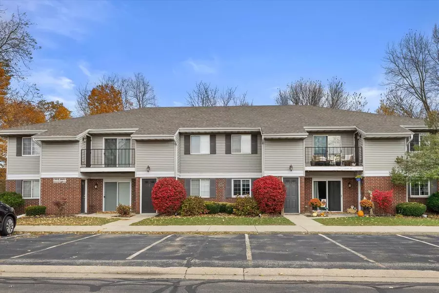 N110W17158 Ashbury LANE #1-6, Germantown, WI 53022