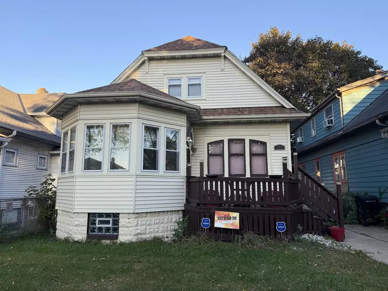 3916 N 24th PLACE, Milwaukee, WI 53206