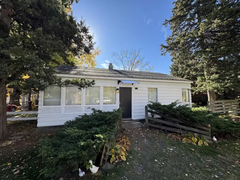 742 Sheridan Springs ROAD, Lake Geneva, WI 53147