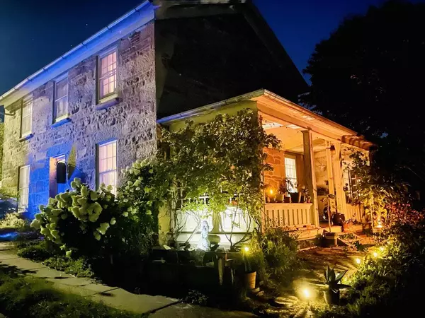 Mineral Point, WI 53565,714 S Wisconsin St