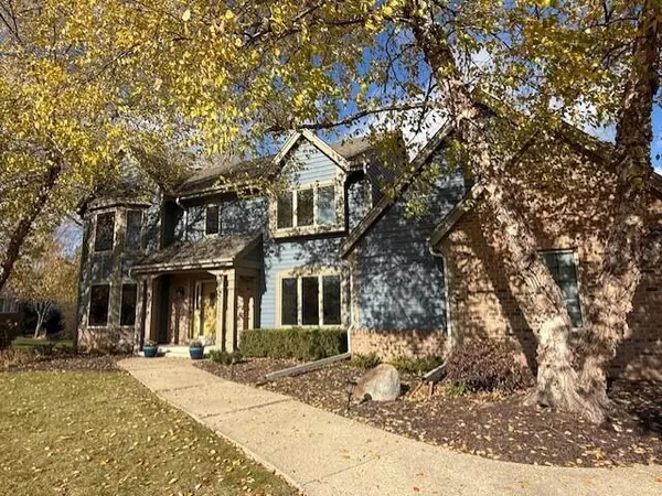 5700 Woodland Hills DRIVE, Mount Pleasant, WI 53406