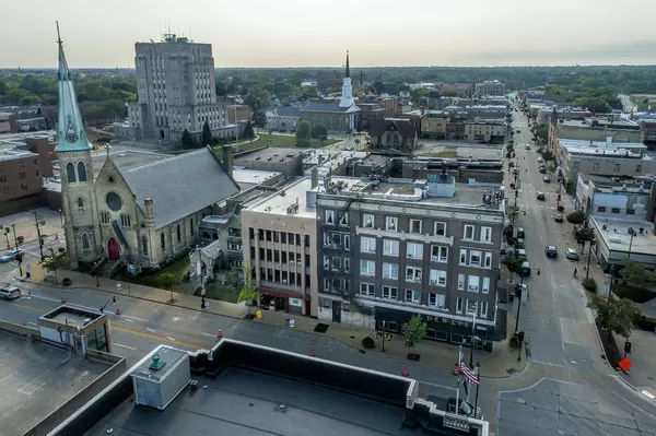 201 6th STREET, Racine, WI 53403