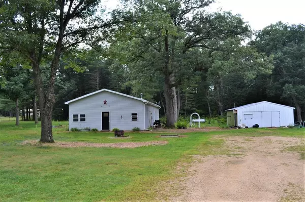 N9111 County Road H, Camp Douglas, WI 54618