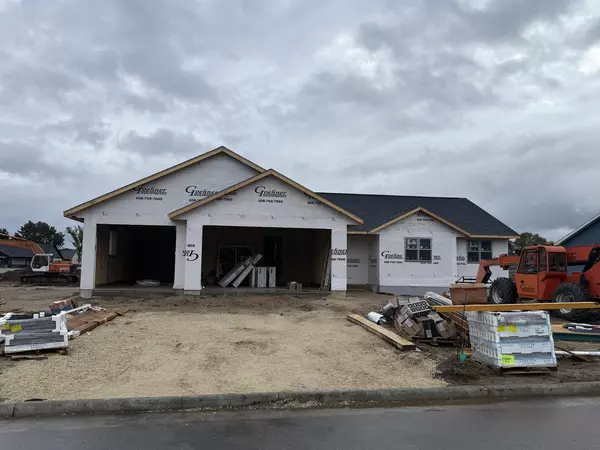 1838 Arches DRIVE, Holmen, WI 54636