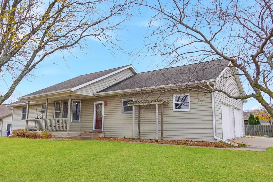 1333 East AVENUE N, Onalaska, WI 54650