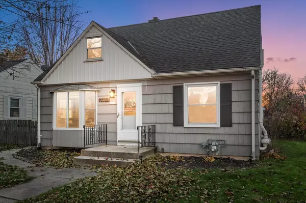 3035 N 81st STREET, Milwaukee, WI 53222