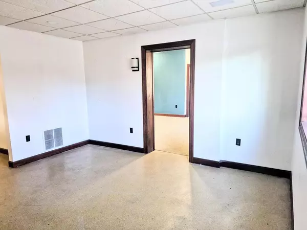 Darien, WI 53114,42 S Walworth STREET