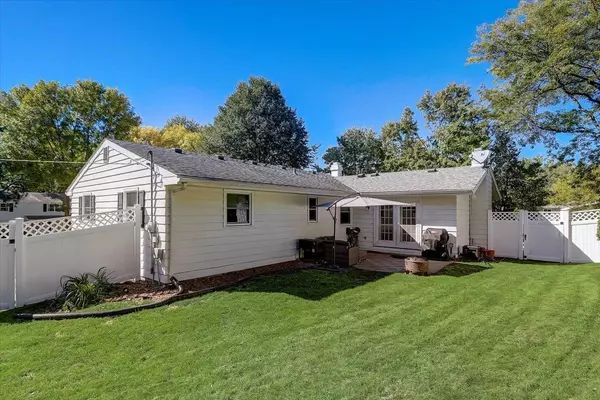 Madison, WI 53711,913 Greenwich Dr