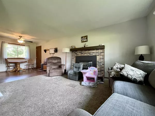 Deforest, WI 53532,6260 Fox Run