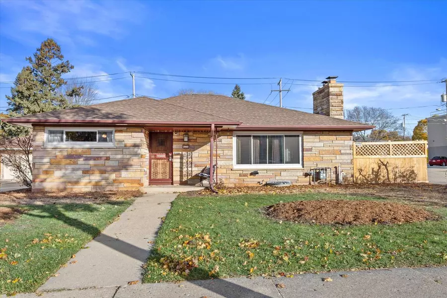 9230 W Center STREET, Milwaukee, WI 53222