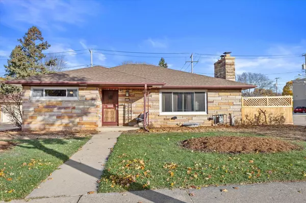 9230 W Center STREET, Milwaukee, WI 53222