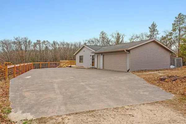 W3711 Lockington ROAD, Mindoro, WI 54644