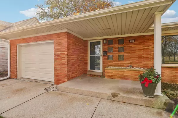 West Allis, WI 53219,2605 S 82nd STREET