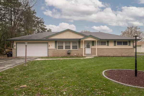 335 Kossow ROAD, Waukesha, WI 53186