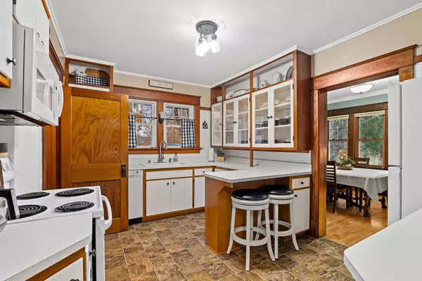 Kohler, WI 53044,112 South ROAD