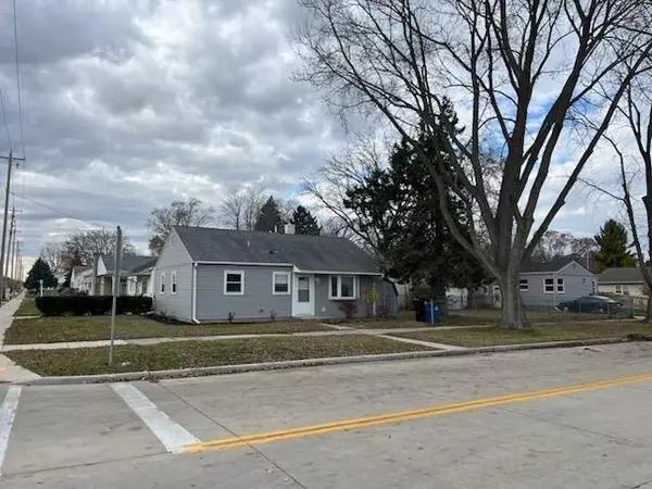 Racine, WI 53405,2918 Arthur AVENUE