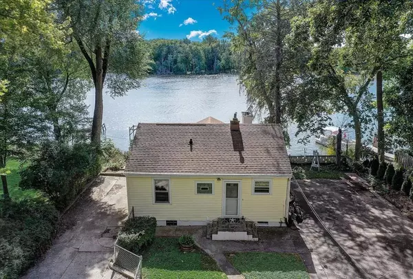 Edgerton, WI 53534,9692 NE Badger Heights