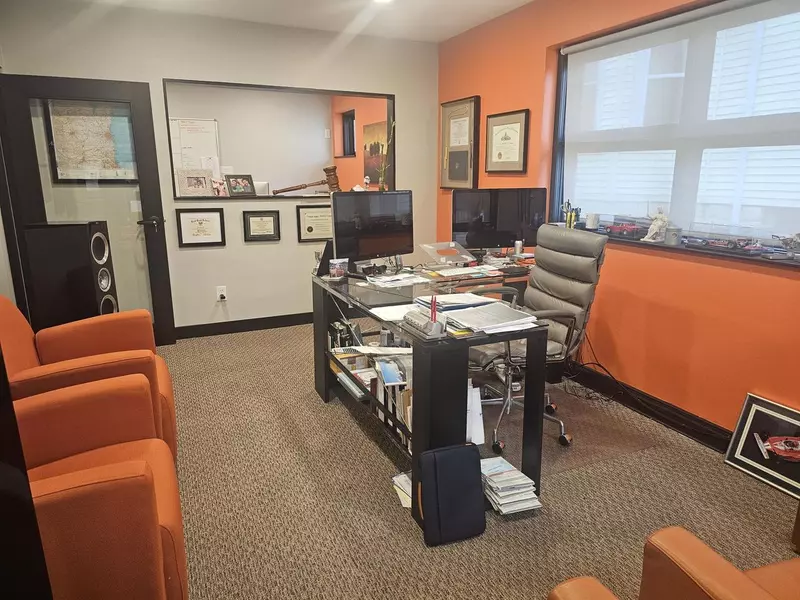 110 E Arcadian AVENUE, Waukesha, WI 53186