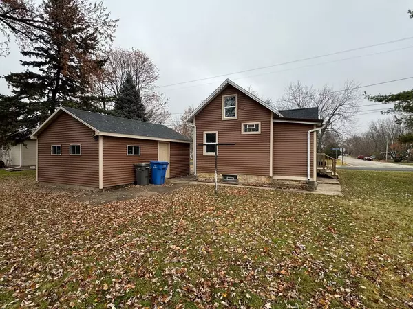 Watertown, WI 53098,133 W Spaulding STREET